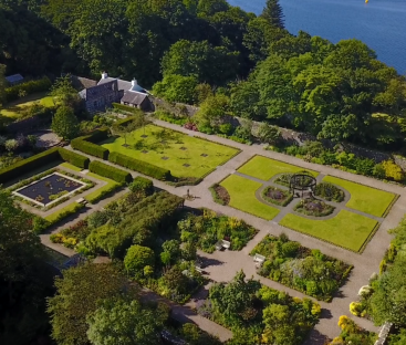 Dunvegan Castle Library Pics (1)