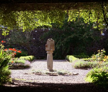 Dunvegan Castle Library Pics (55)