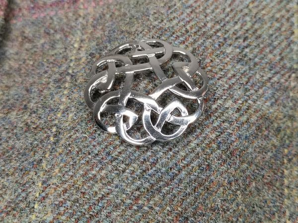 Celtic pewter knot brooch - Image 2