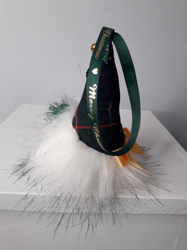 MacLeod of Harris Christmas gnome - Image 2