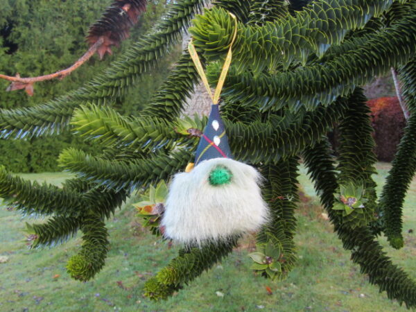 MacLeod of Harris Christmas gnome - Image 4